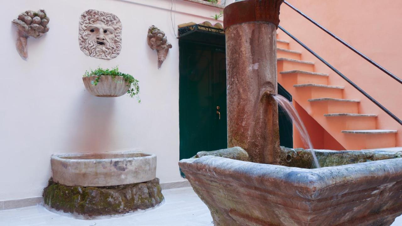 Appartement Joivy Trevi Fountain'S Relais à Rome Extérieur photo